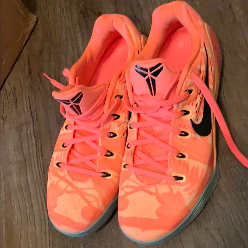 Lebron Nike shoes